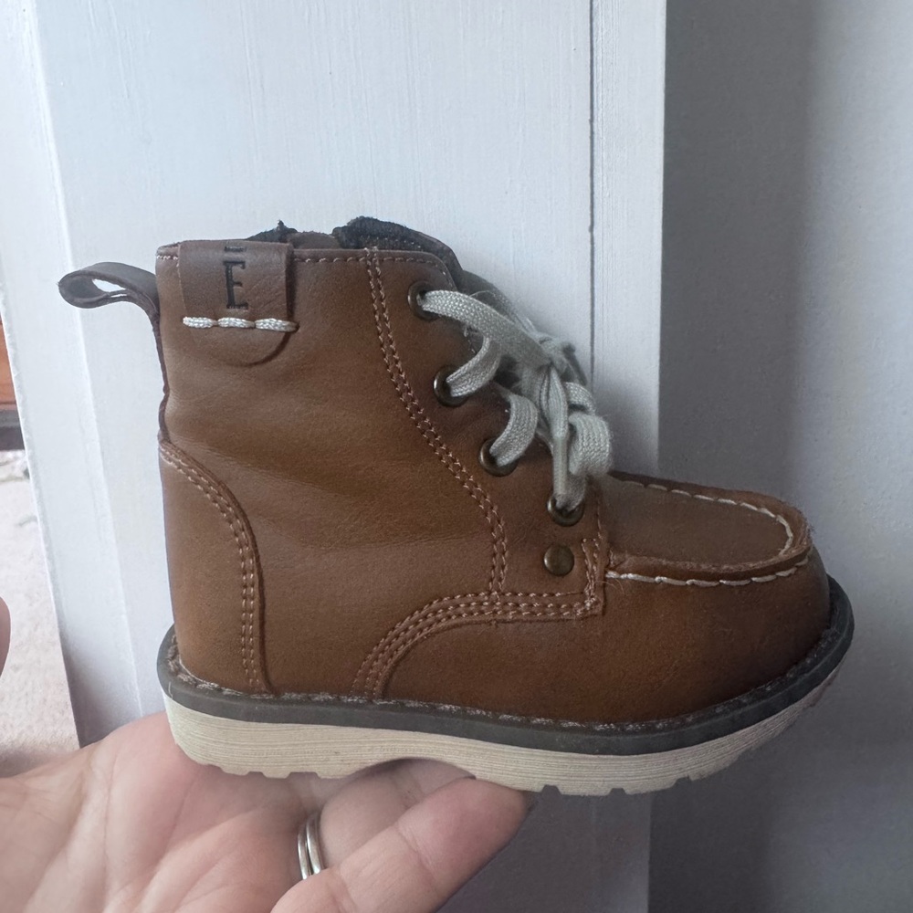 Crevo Tan Toddler Boots Size 5